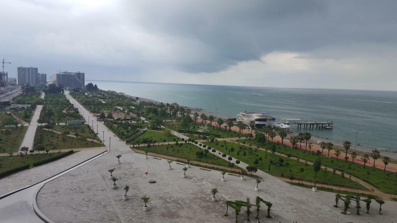 Mimino Apartment Deluxe First Line Batumi Eksteriør bilde