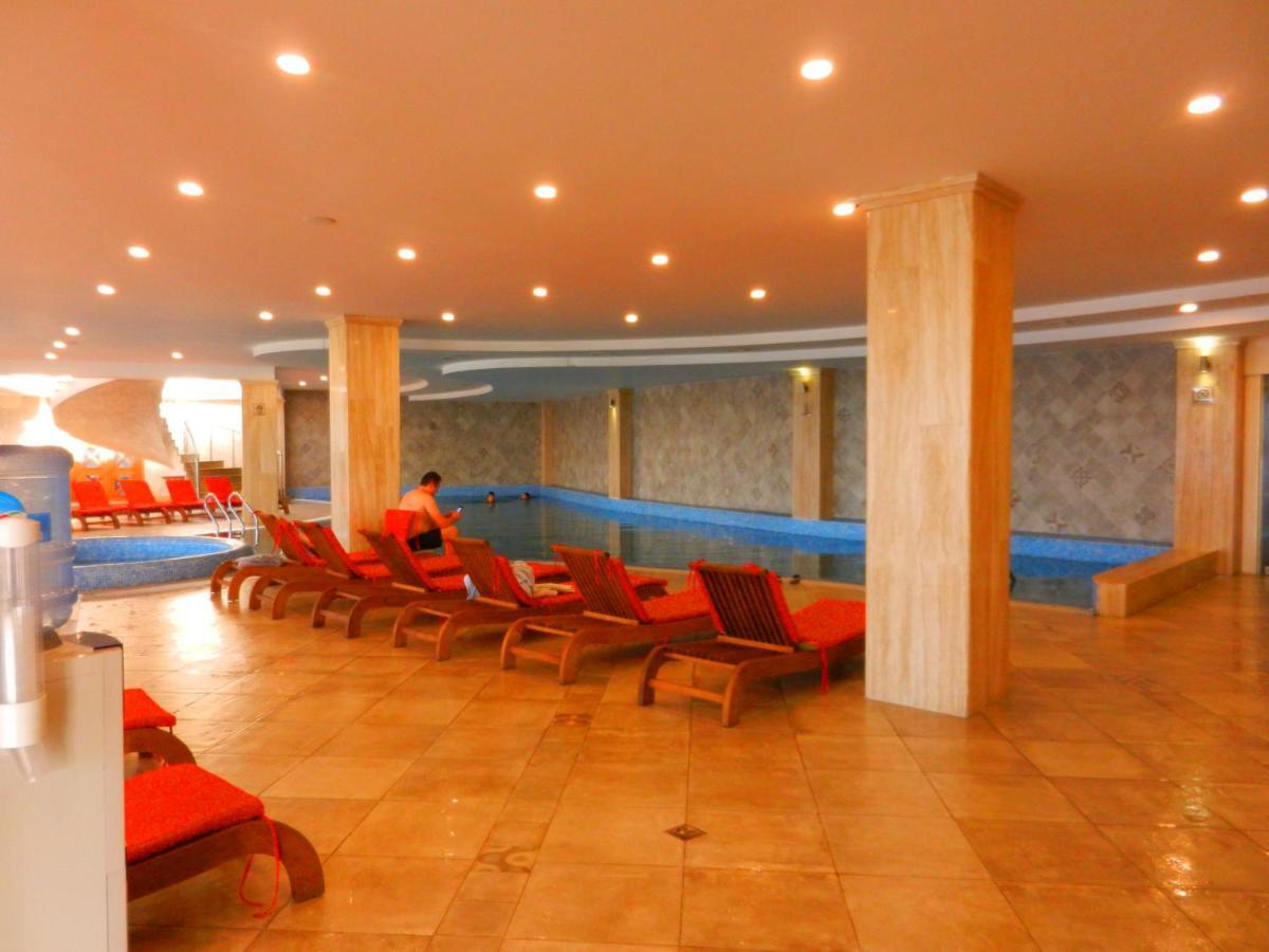 Mimino Apartment Deluxe First Line Batumi Eksteriør bilde